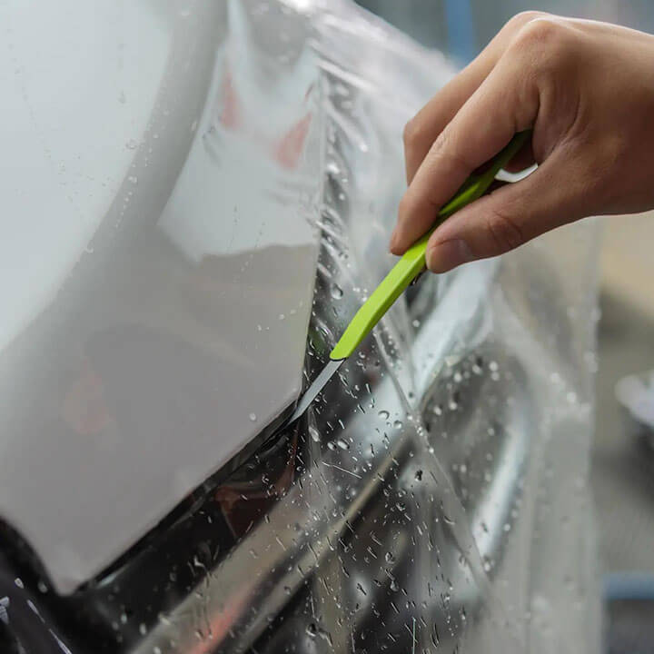PPF installaiton process white car PPF installing process